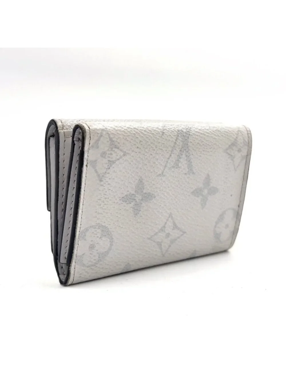 Louis Vuitton Discovery Compact Wallet Leather White Silver